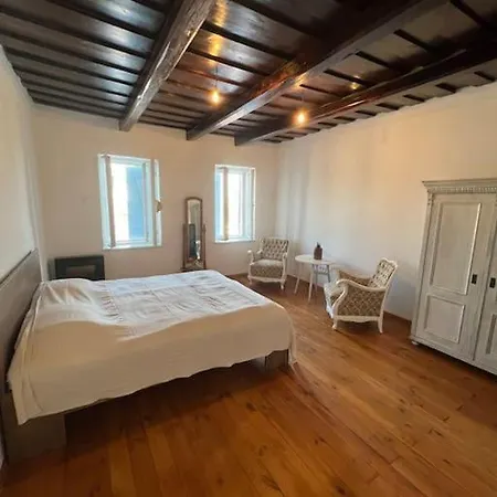 Kispatak Kohaz Apartment *