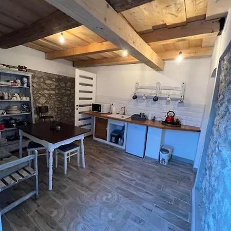 Kispatak Kohaz Apartment *